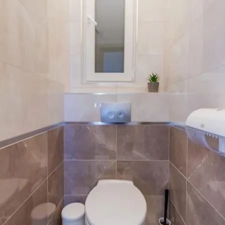 Bartok Boulevard By Nw *