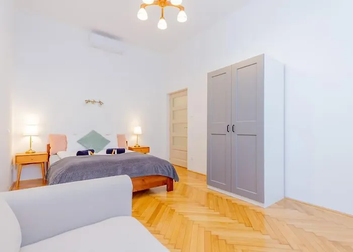 Bartok Boulevard By Nw Apartment *