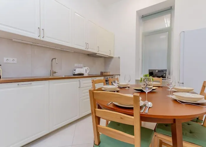 Bartok Boulevard By Nw Apartment